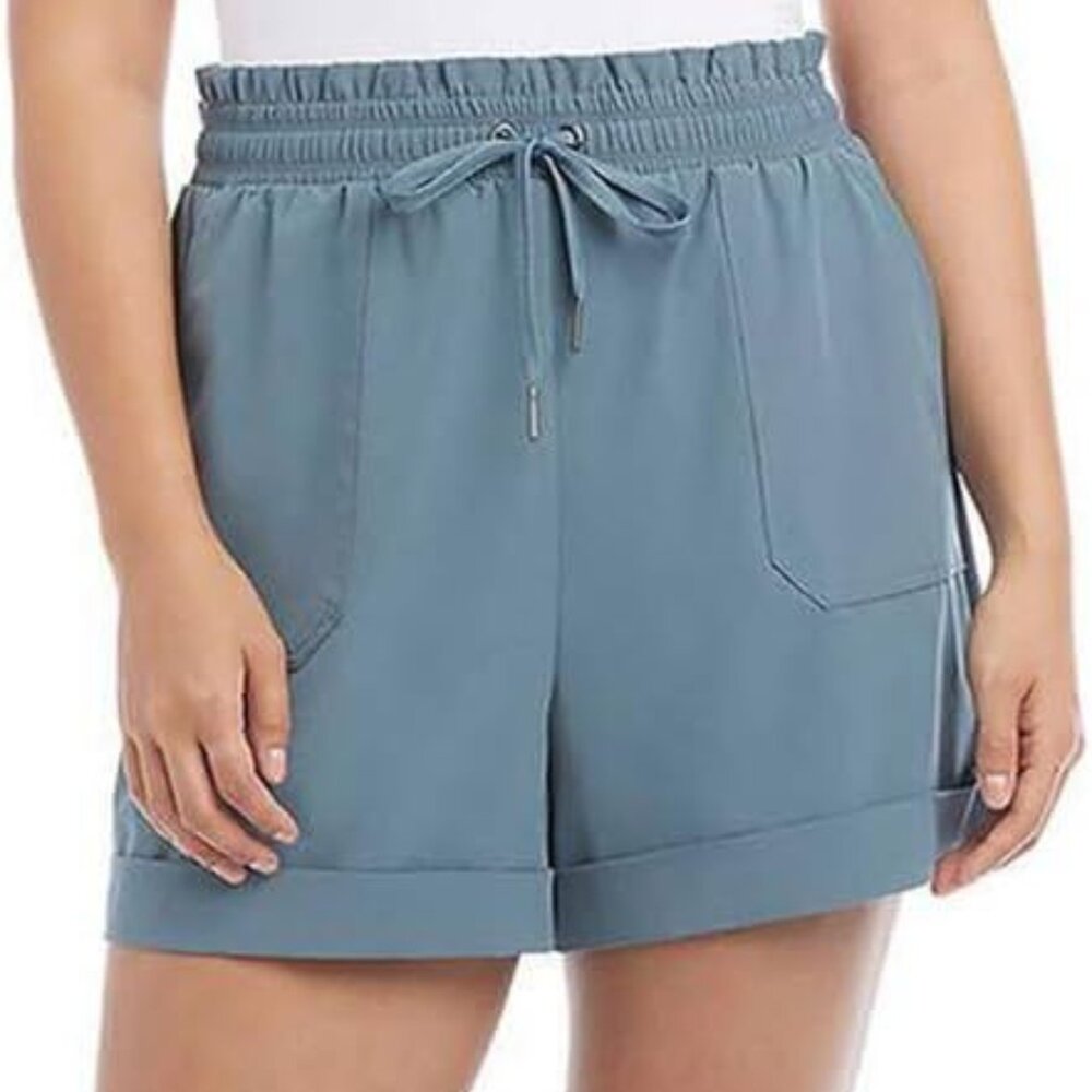 NWT Danskin sz Large paperbag shorts
